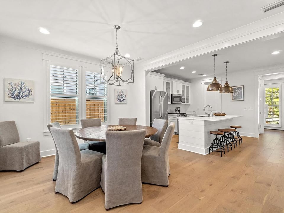 House, Multiple Beds (Sand Dollar Beach Cottage) | Dining