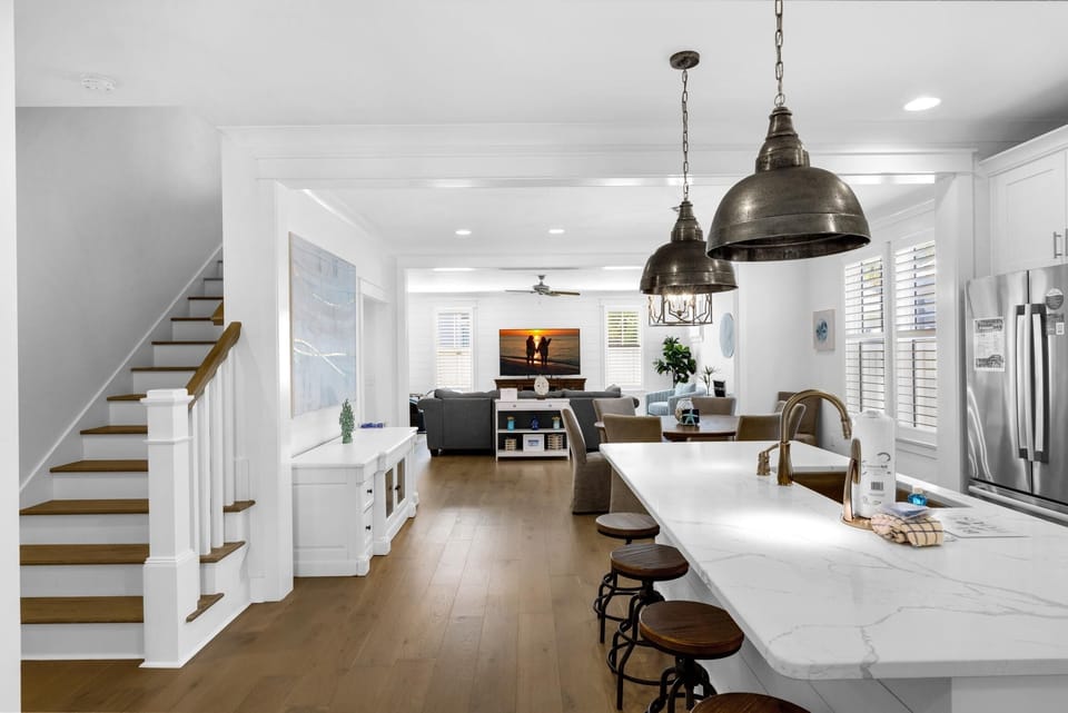 House, Multiple Beds (Sand Dollar Beach Cottage) | Interior