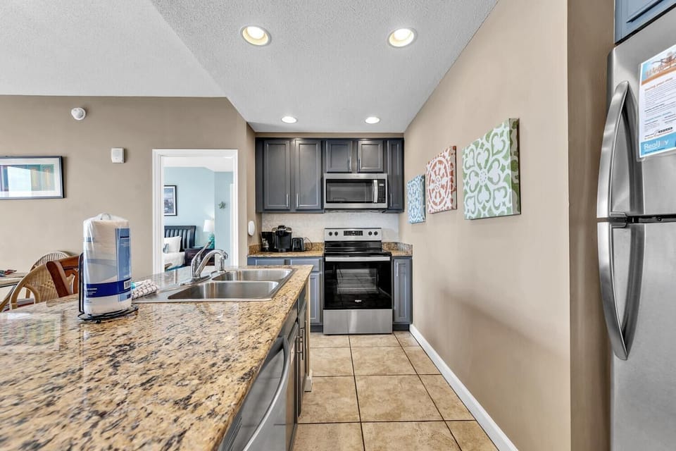 Condo, Multiple Beds (Sterling Reef 1404) | Private kitchen | Oven, toaster