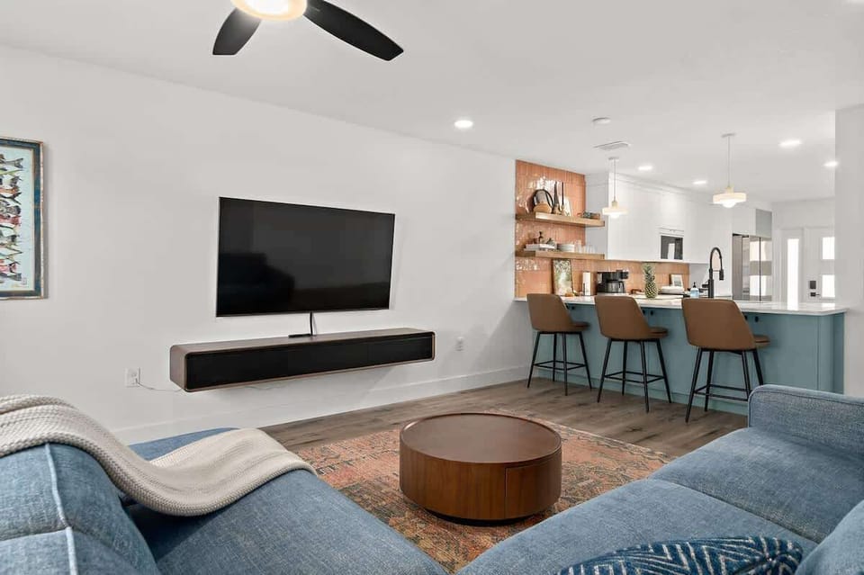 Comfortable Living Area
