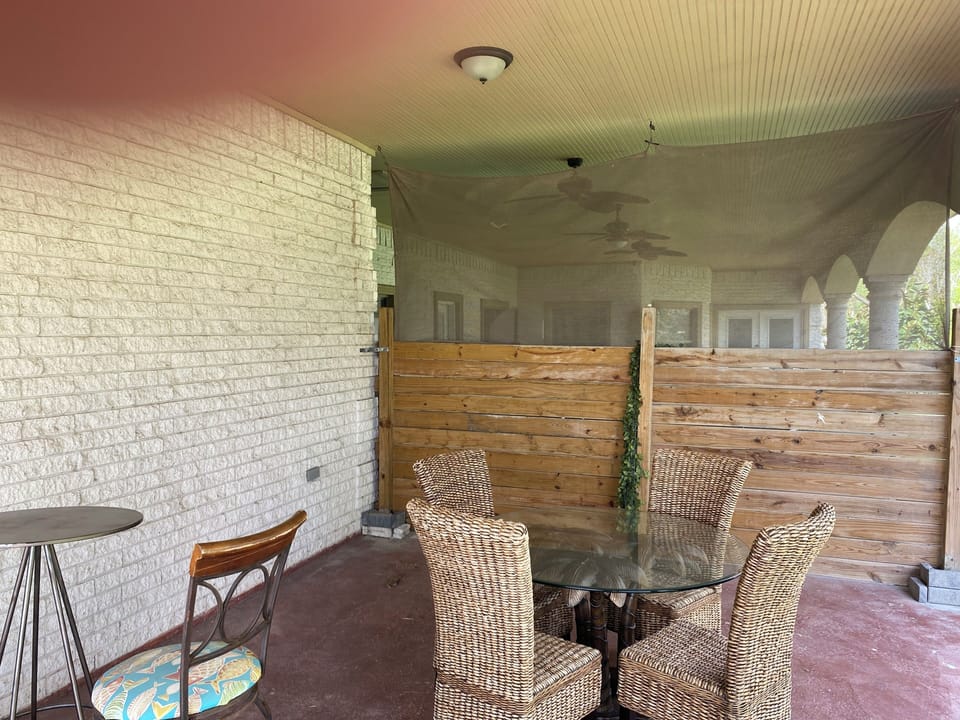 Outdoor dining