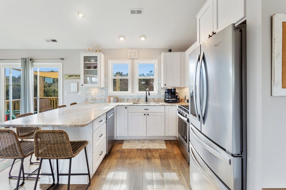 Cook up a meal the whole family will enjoy in the beautiful Kitchen with modern appliances.