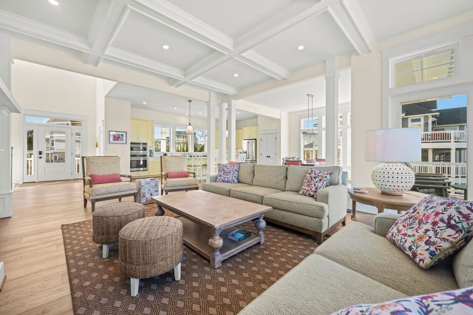 Great Room - Mid Level