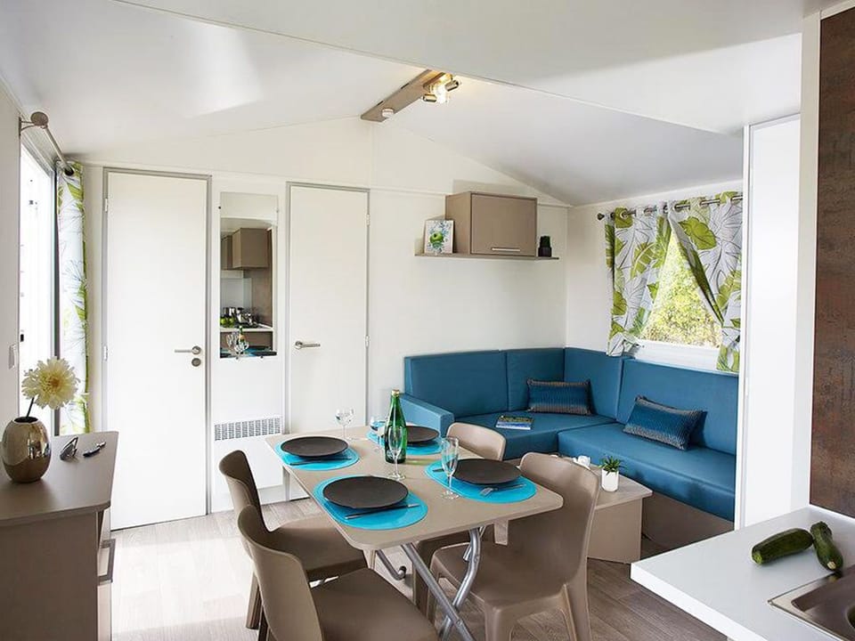 Bright and modern living area in the cottage, designed for comfort and relaxation.