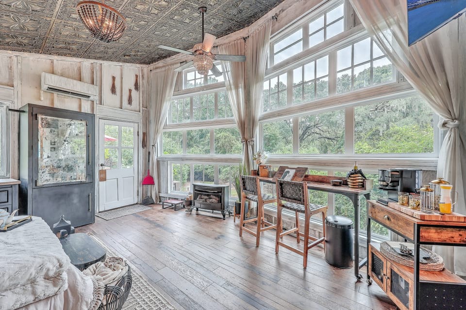 Experience the magic of a location that feels straight out of a movie; we are located in the same town as Nicholas Sparks' The Notebook.