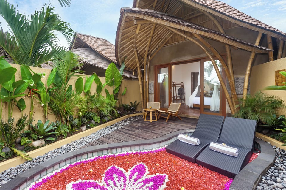 Private pool