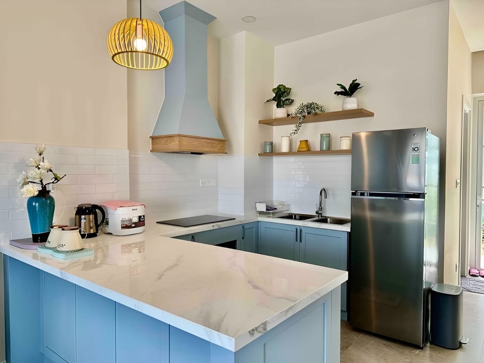 Villa, Balcony, Garden View | Private kitchen | Microwave, stovetop, rice cooker