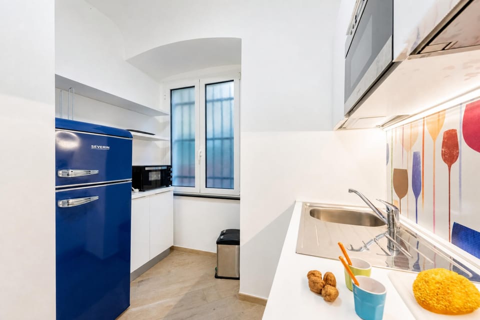 Family Apartment, 2 Bedrooms, Microwave (Central Flat with Private Parking in) | Private kitchen