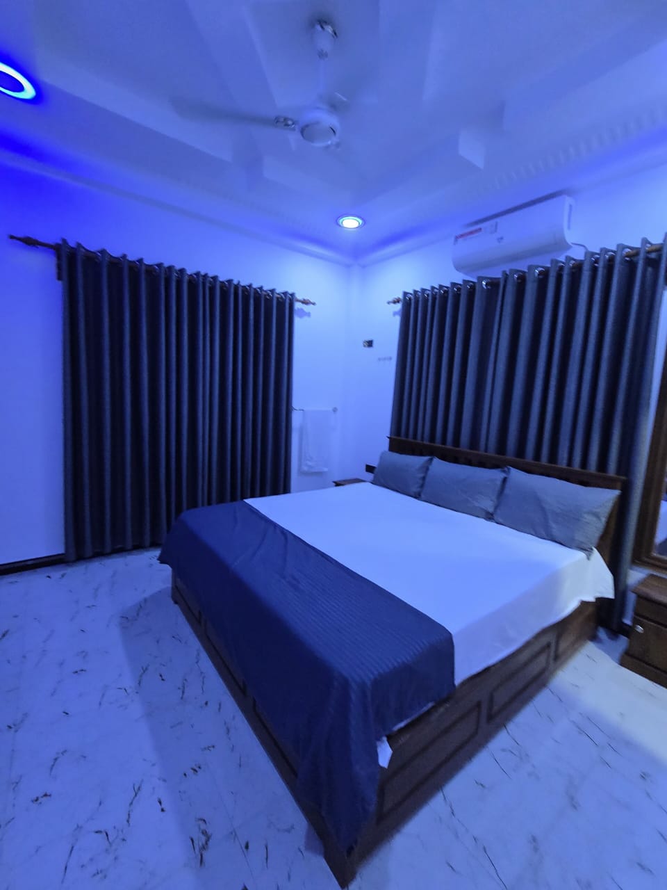 Basic Double Room, Balcony, Garden View | Soundproofing, iron/ironing board, free WiFi