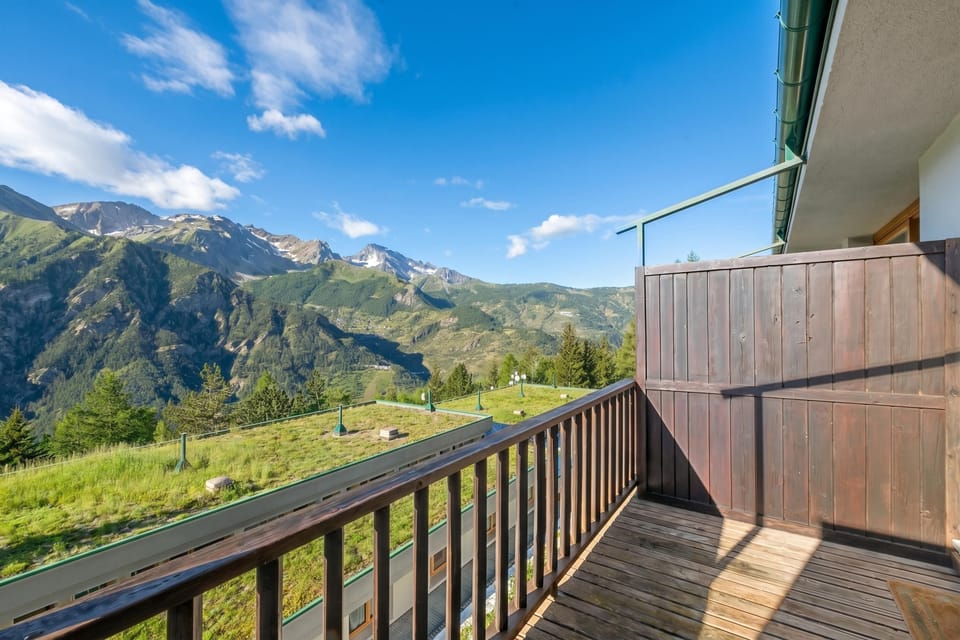 Standard Studio, Balcony, Mountain View (Studio Sansi 34 with Balcony Views) | Balcony