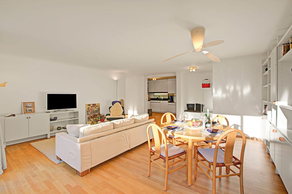 Family Apartment, Multiple Bedrooms, 2 Bathrooms (Ô Lac Ascona with Garden) | Living area | 21-inch flat-screen TV with cable channels