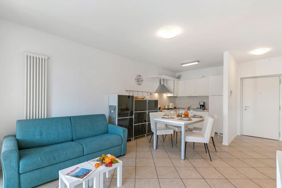 Family Apartment, 2 Bedrooms, Balcony (Torbolino) | Dining
