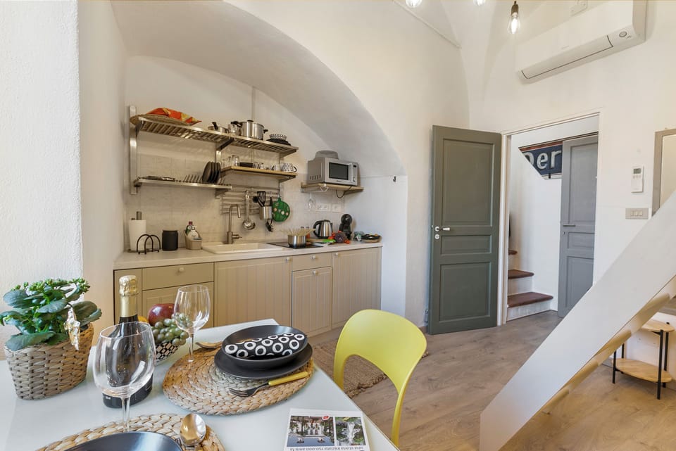 Family Apartment, Multiple Bedrooms (La Torretta Holiday Home Sanremo) | Private kitchen | Fridge, microwave, stovetop, coffee/tea maker