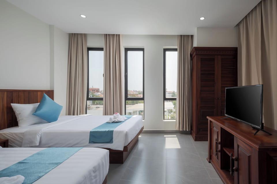 Executive Twin Room | Egyptian cotton sheets, premium bedding, down comforters