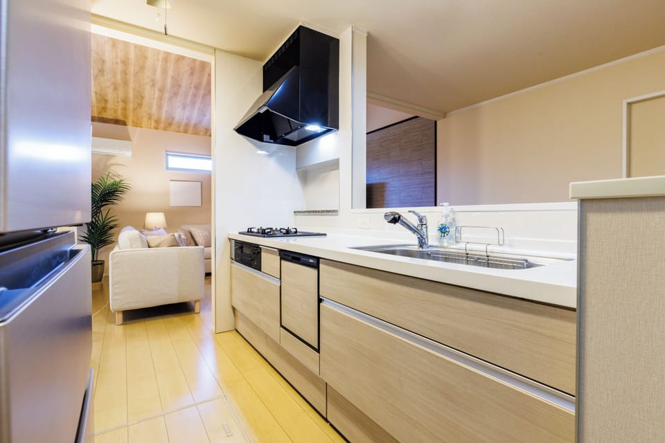 Executive Villa | Private kitchen | Fridge, microwave, stovetop, electric kettle