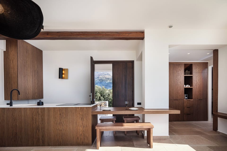 Dining table seating up to 4 guests for casual dining