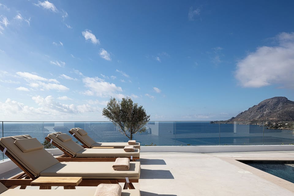Rokkea Villa offers a comfortable stay with stunning sea views