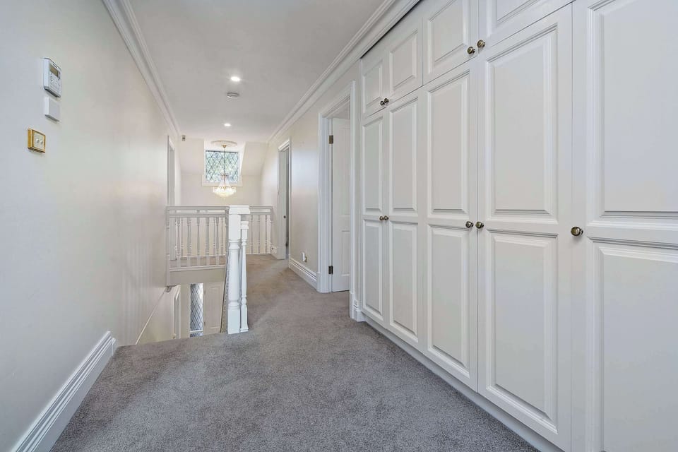 Master bedroom (upstairs) - with king size bed, ensuite bathroom, walk in robe and ceiling fan