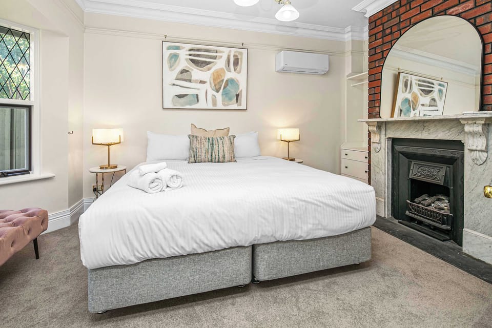 Bedroom 5 (downstairs) - with king size bed that can be split into singles upon request