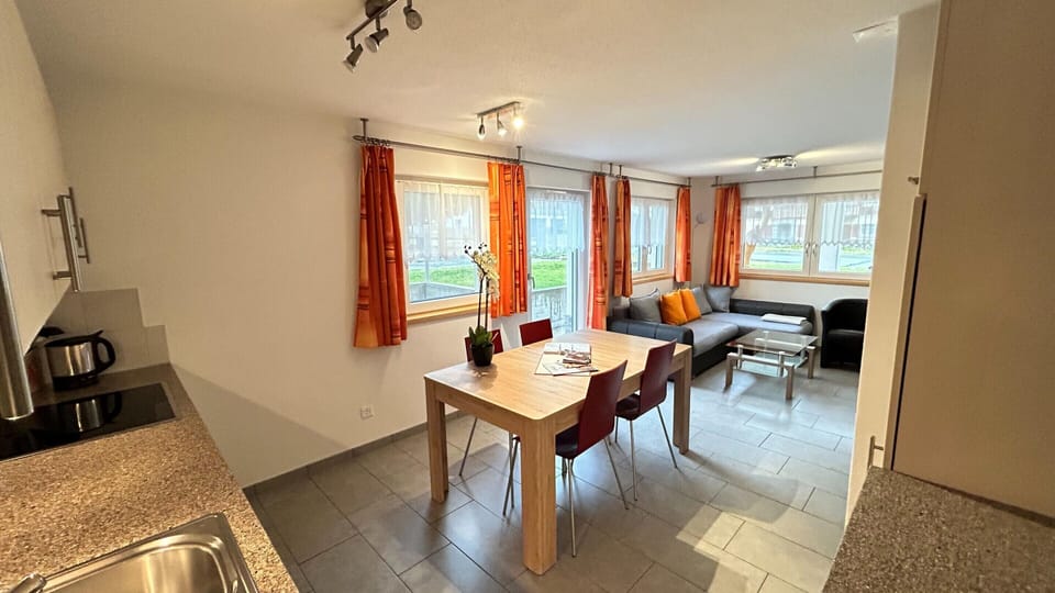 Apartment | Dining