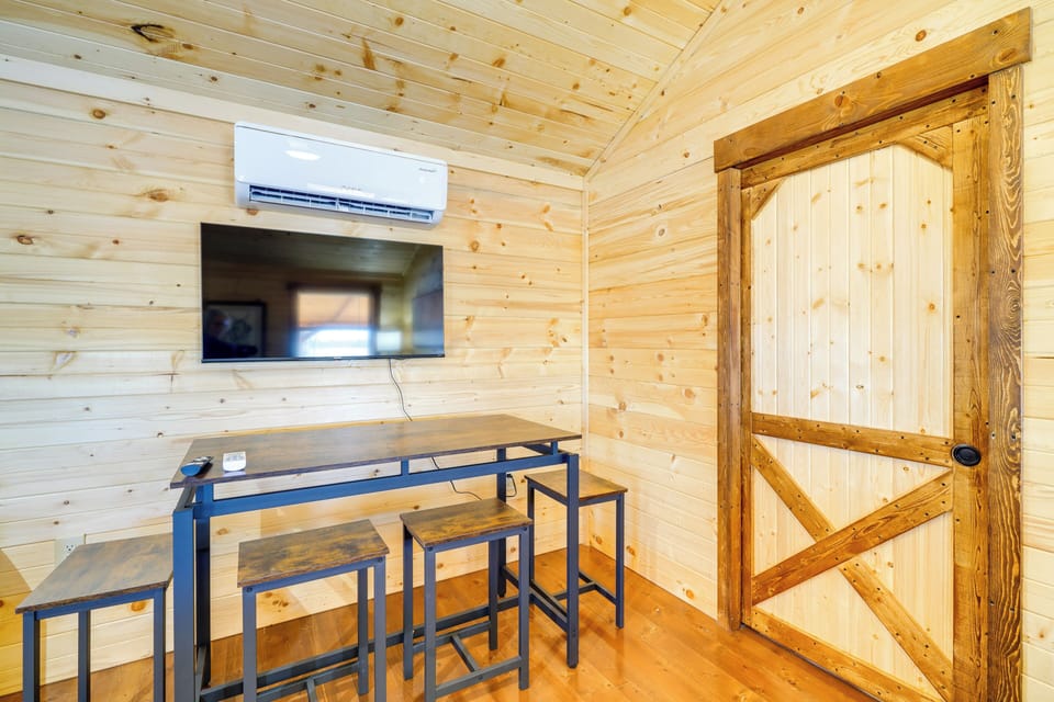 House (1 Bedroom) | Interior