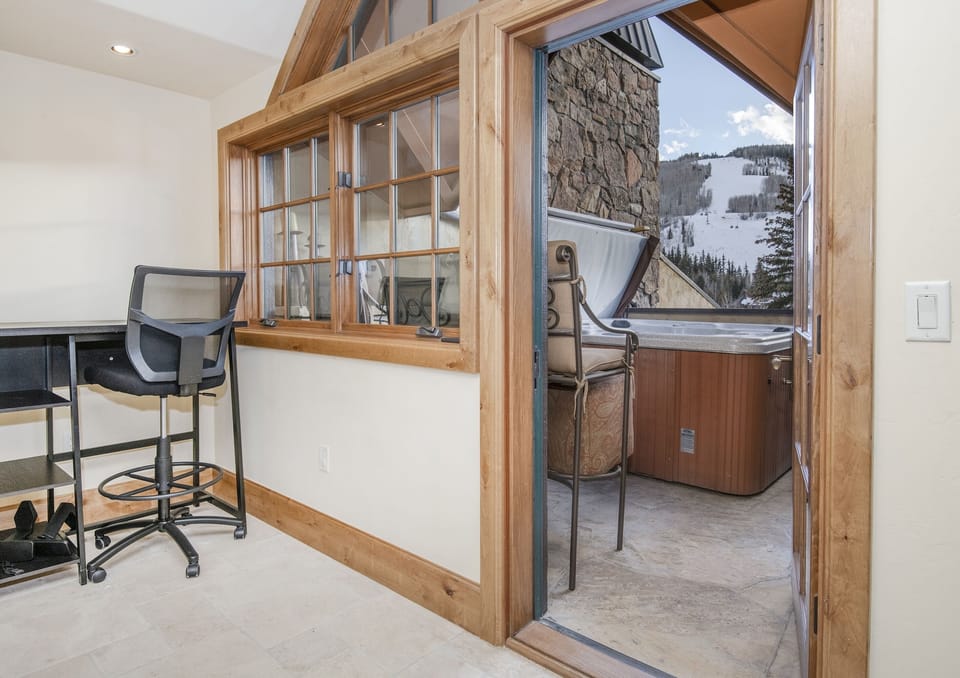 Condo, 4 Bedrooms | Interior