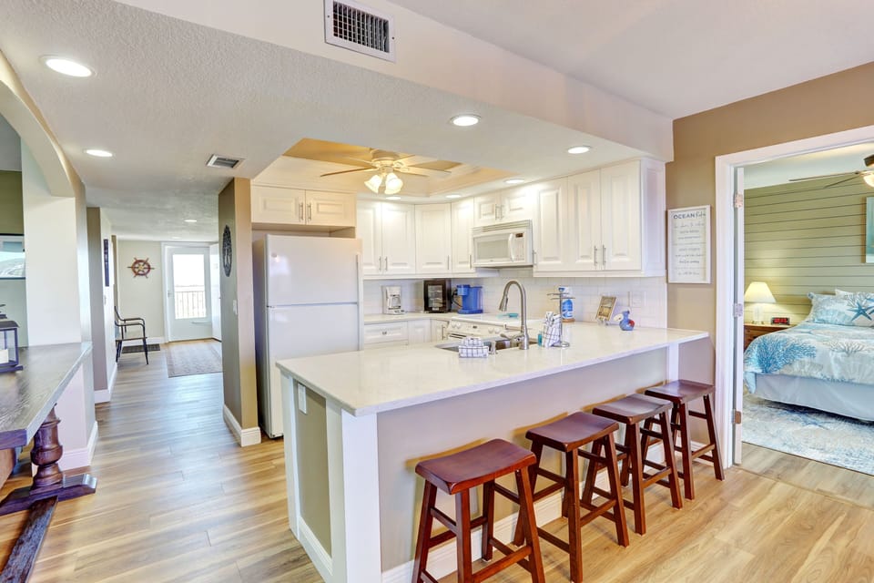 Extra Counter Seating