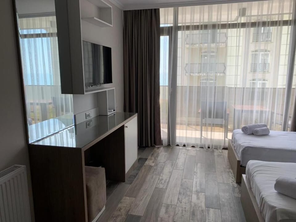 Classic Twin Room, Sea View | Desk, laptop workspace, soundproofing, free WiFi