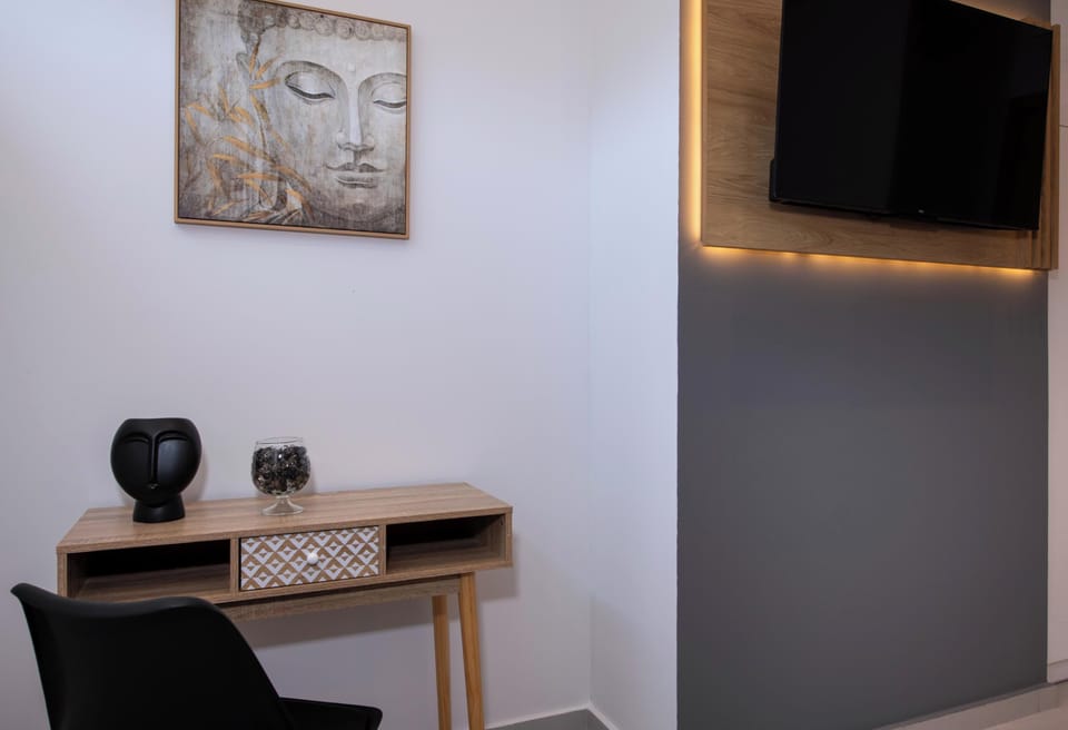 Villa, Mountain View | 3 bedrooms, in-room safe, blackout drapes, soundproofing