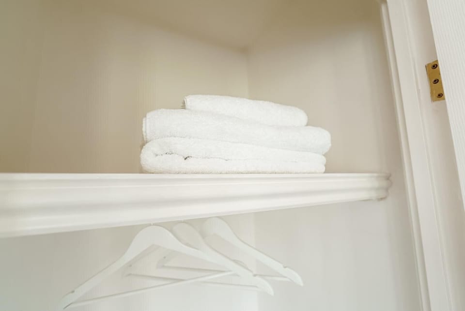 House | Miscellaneous