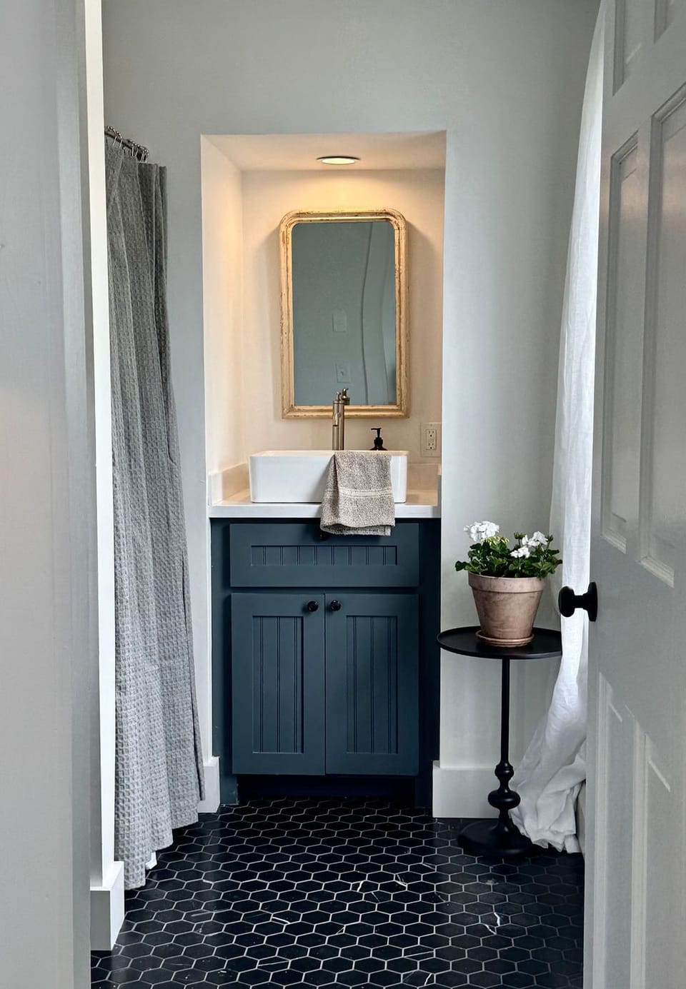 Room 1 - Bathroom