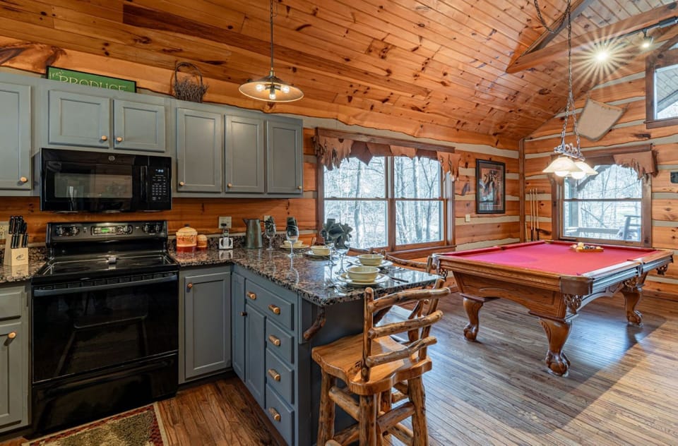 Kitchen20and20Pool20table20new20edited