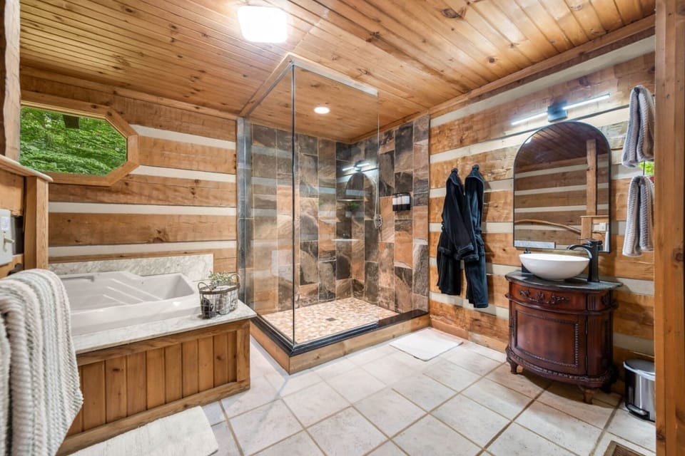 RedCedarLogCabin-40