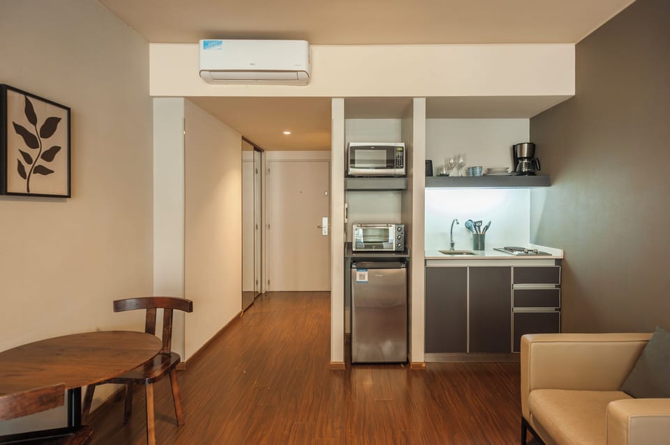 Basic Apartment, Balcony, City View | Private kitchen | Microwave, oven, stovetop, coffee/tea maker