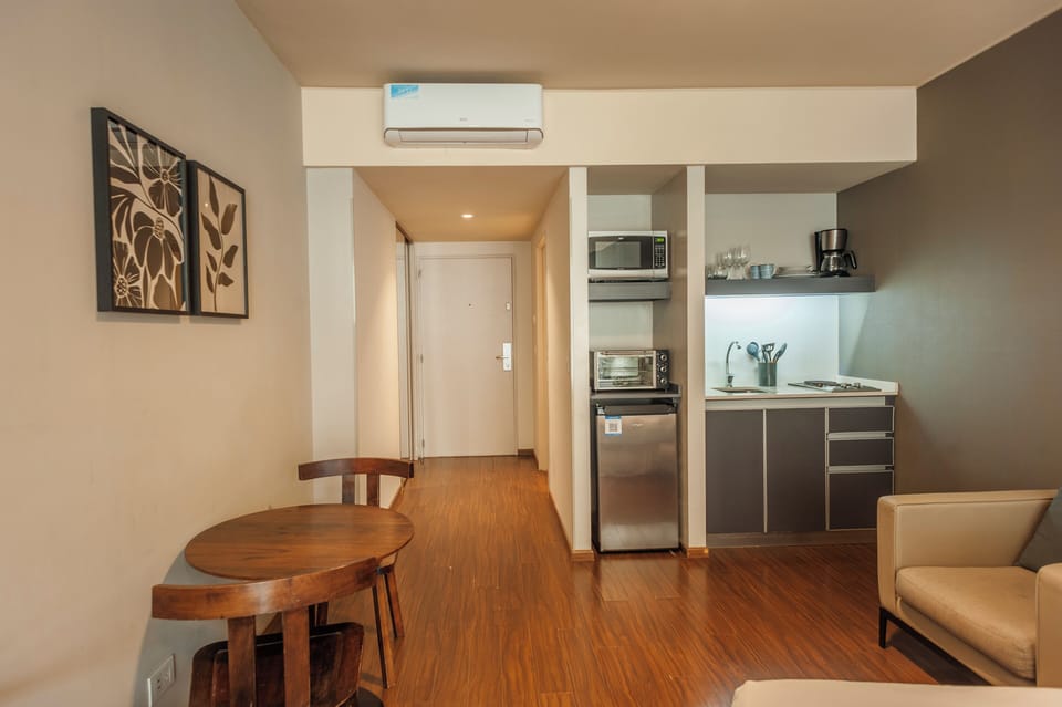 Basic Apartment, Balcony, City View | Private kitchen | Microwave, oven, stovetop, coffee/tea maker