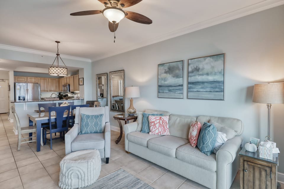 Crystal Tower 1006. 2 Bedroom 2 Bathroom. Unit Sleeps 8. Managed by Island Rentals
