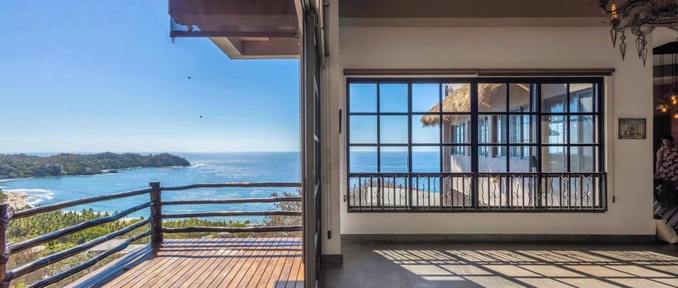 Living Room/ Dining/ Kitchen View