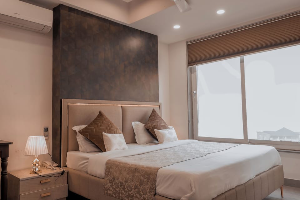 Premium Double Room, City View | In-room safe, blackout drapes, soundproofing, free WiFi