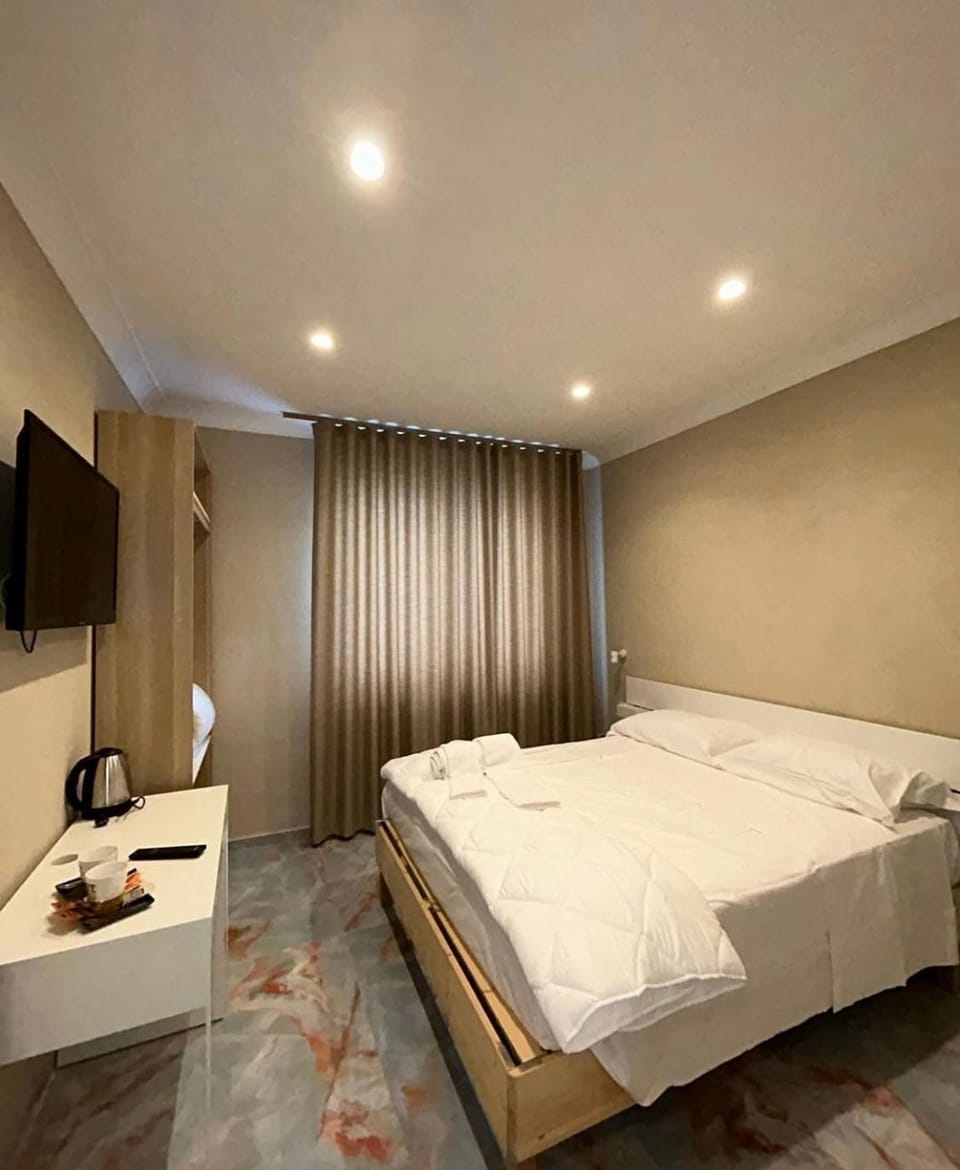 Classic Townhome, Smoking | Blackout drapes, soundproofing, free WiFi