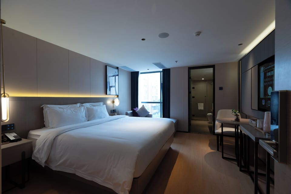 Business Double Room, City View | Laptop workspace, blackout drapes, soundproofing, iron/ironing board
