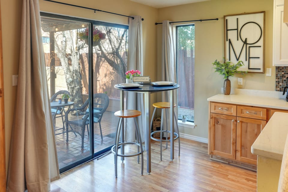 Dining Area | 1st Floor | Dishware/Flatware | Trash Bags/Paper Towels