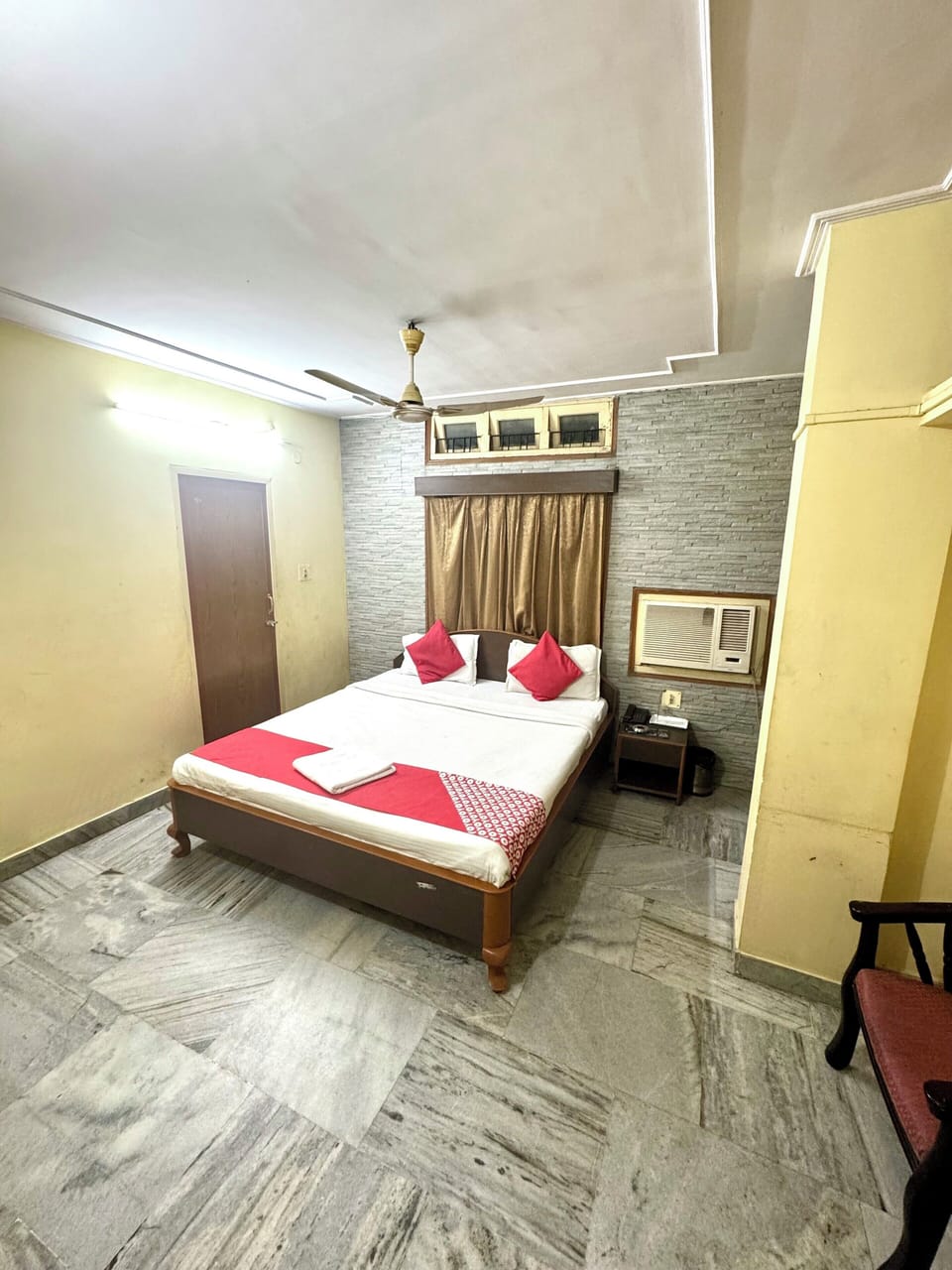 Deluxe Room | In-room safe, free WiFi, bed sheets