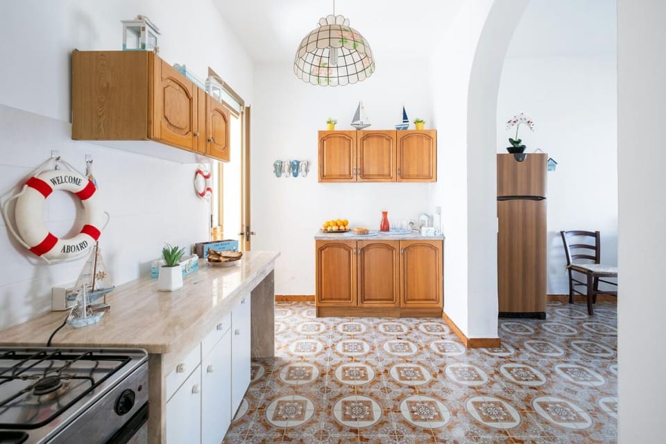 Autumn, Kitchen, Spring, Summer