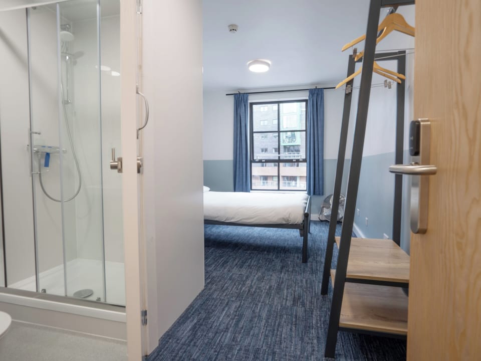 Free WiFi, wheelchair access