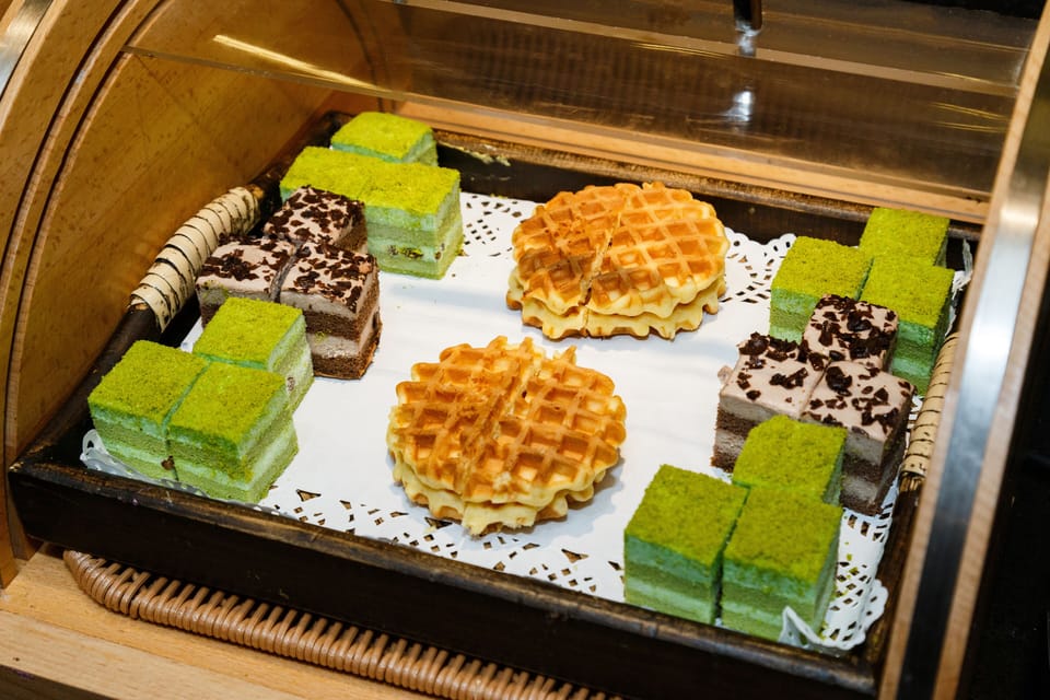Daily buffet breakfast for a fee