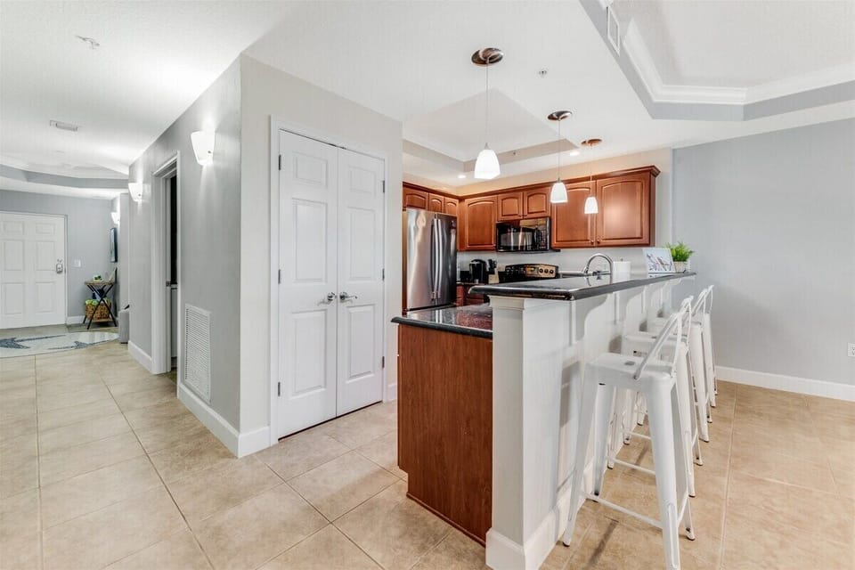 Kitchen with bar stool seating