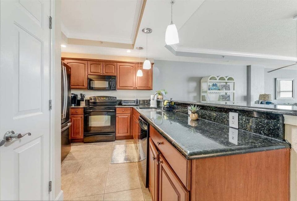 Lots of counter space