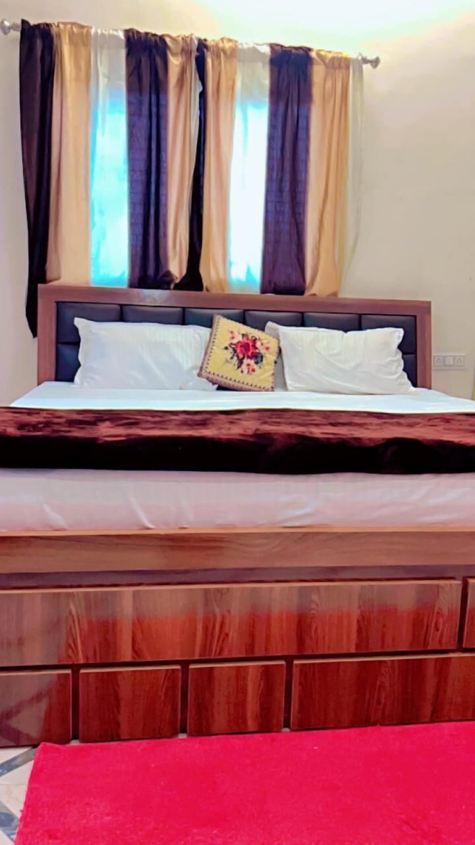 Double Room | Free WiFi, bed sheets