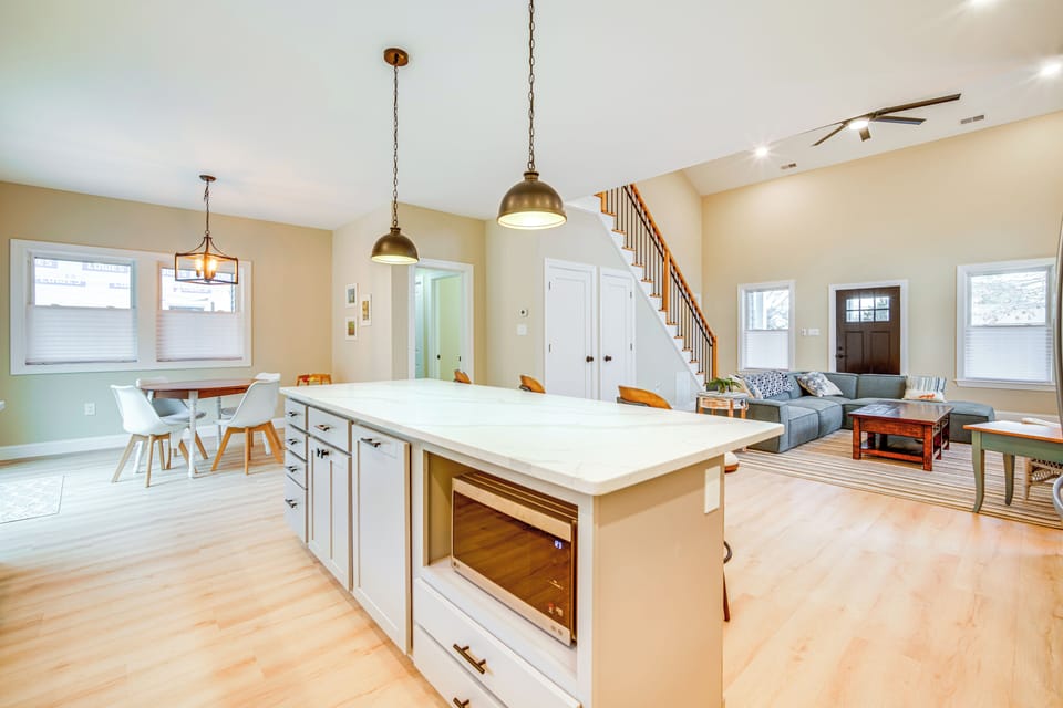House (4 Bedrooms) | Interior