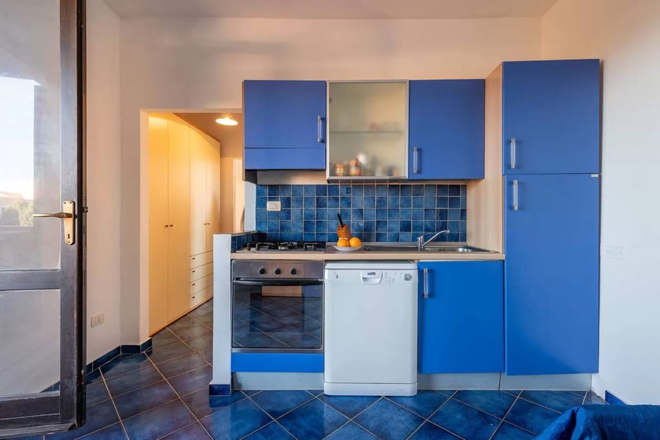 Apartment, 2 Bedrooms, Balcony, Ocean View | Interior